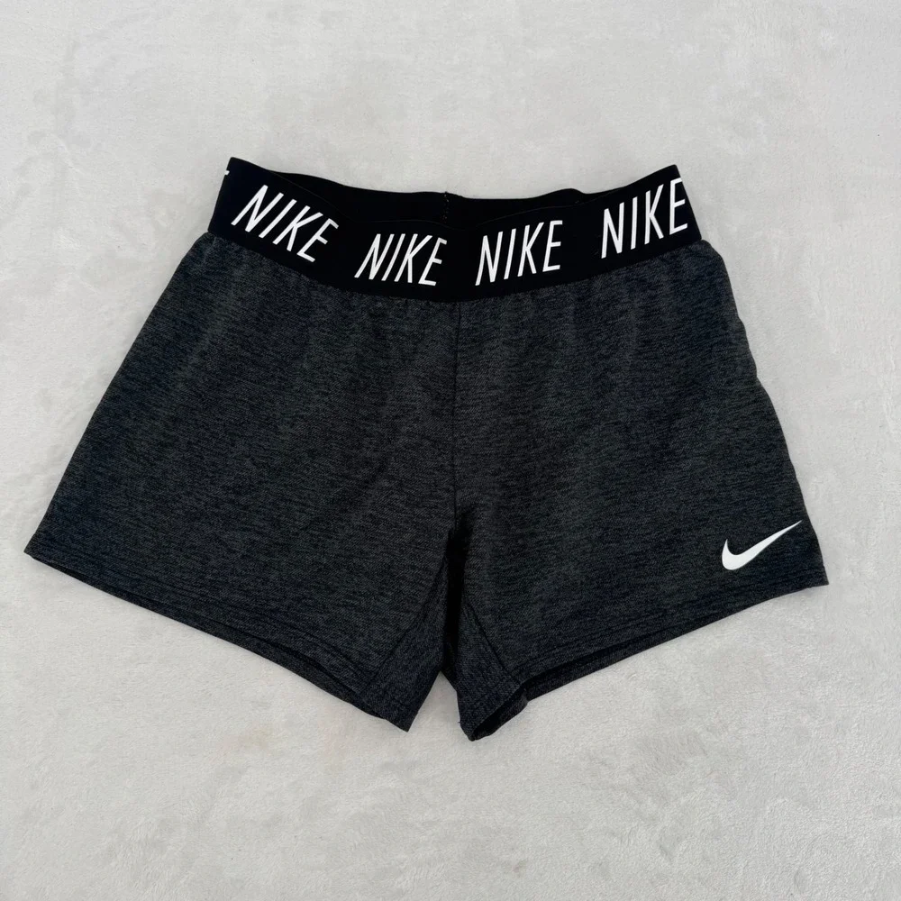 Nike Dri-FIT Athletic Shorts Youth Size Large Logo Waistband Girls Summer Shorts